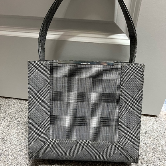 Rare Givenchy Plaid Tote w/COA - Picture 1 of 11